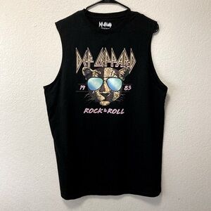 Def Leppard Graphic T
